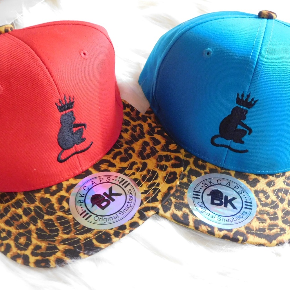 #1 TRILLE DESIGNER MENS SNAPBACK CAP.